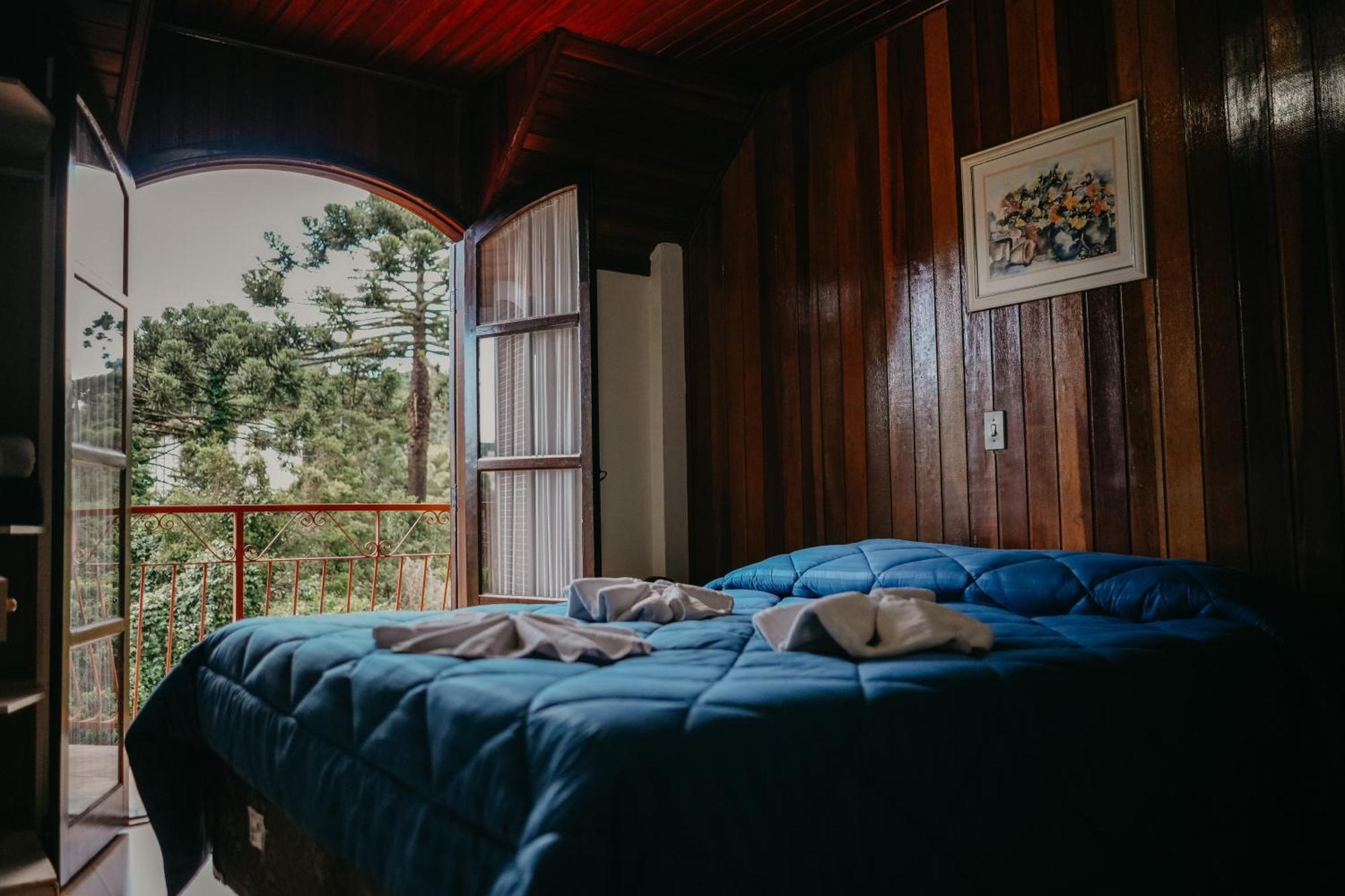 Hotel Vill' Agi Campos do Jordao Exterior photo